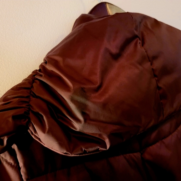 Burgundy long puffer coat - Picture 5 of 6